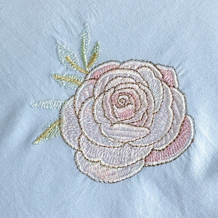 91家纺网 家纺一手货源 找家纺 漫布云家纺2025春夏新品韩版甜美公主风超柔水洗棉床盖四件套刺绣针织棉双层纱纯棉棉麻全棉少女心夹棉床裙款夏被款床盖四件套 幻蝶-婴儿蓝 