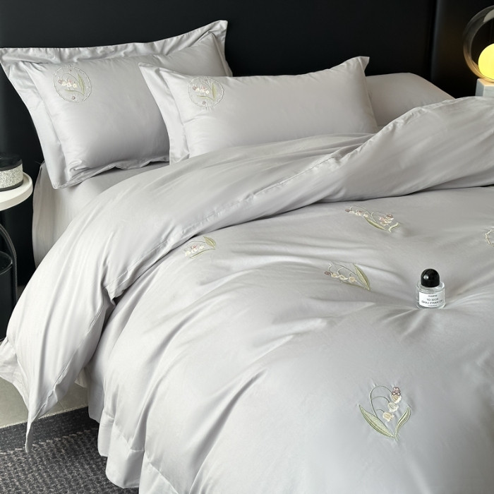 91家纺网 家纺一手货源 找家纺 （总）（控价）2025新款 专版花型 高克重A类 全棉长绒棉满屏重工刺绣四件套-铃兰物语