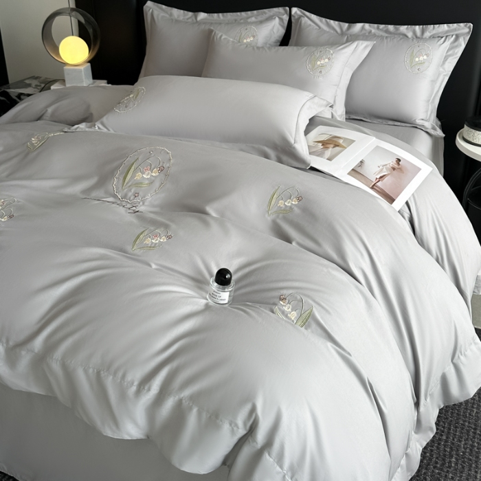 91家纺网 家纺一手货源 找家纺 （总）（控价）2025新款 专版花型 高克重A类 全棉长绒棉满屏重工刺绣四件套-铃兰物语