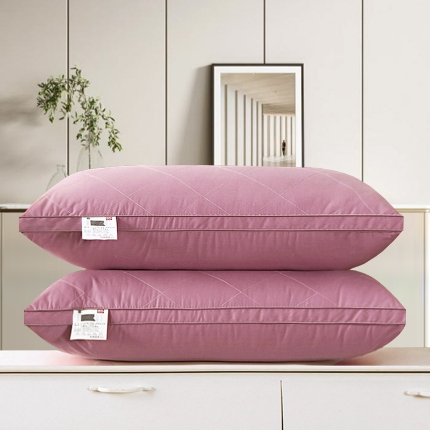 91家纺网 家纺一手货源 找家纺 蝴桐家纺 全棉羽丝绒枕 全棉绗绣羽丝枕 全棉枕芯 双边立体枕 中高枕头 成人枕芯