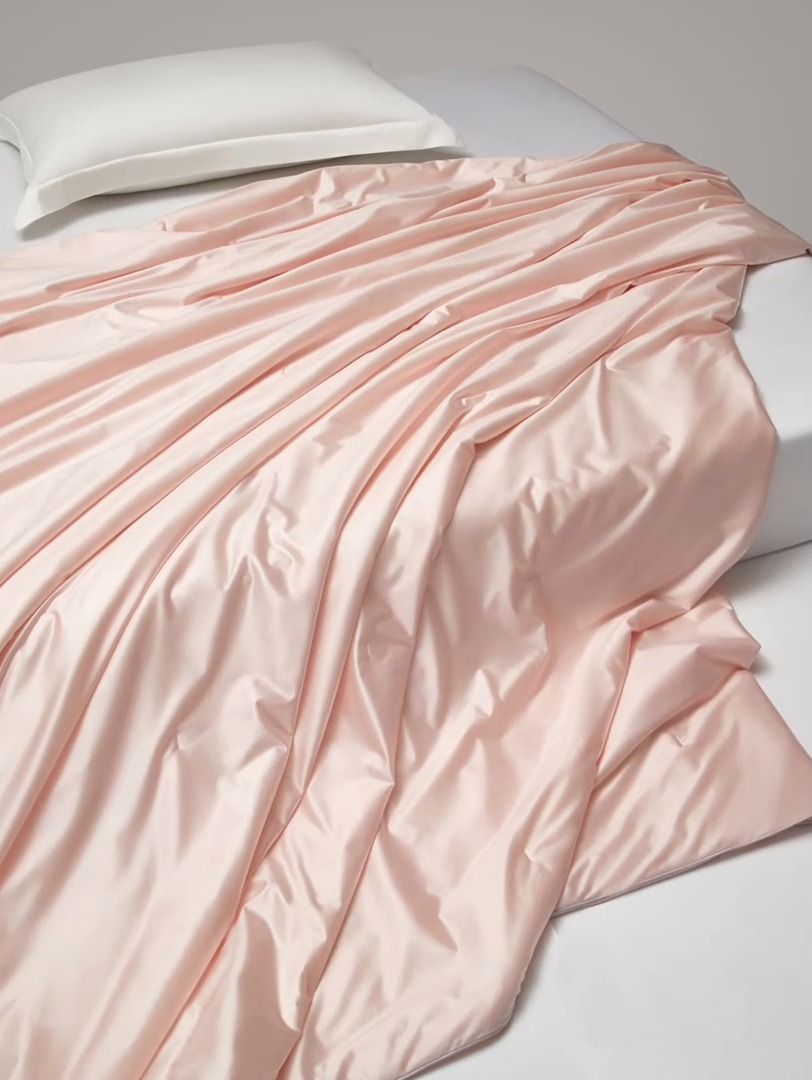 91家纺网 家纺一手货源 找家纺 【2025】锦氨蚕丝夏凉被可水洗可烘干 严格控价请参照执行否则不予供货 粉色