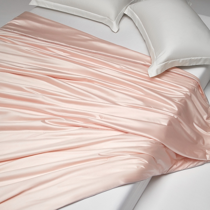 91家纺网 家纺一手货源 找家纺 【2025】锦氨蚕丝夏凉被可水洗可烘干 严格控价请参照执行否则不予供货 粉色