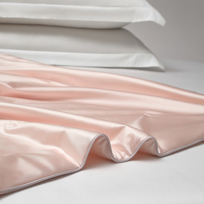 91家纺网 家纺一手货源 找家纺 【2025】锦氨蚕丝夏凉被可水洗可烘干 严格控价请参照执行否则不予供货 粉色