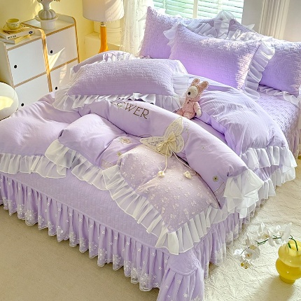 91家纺网 家纺一手货源 找家纺 苏米娜家纺2025春夏新品韩版甜美公主风超柔水洗棉床盖四件套刺绣针织棉双层纱纯棉棉麻全棉少女心夹棉床裙款夏被款床盖四件套