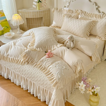 91家纺网 家纺一手货源 找家纺 （总）漫布云家纺2025春夏新品韩版甜美公主风超柔水洗棉床盖四件套刺绣针织棉双层纱纯棉棉麻全棉少女心夹棉床裙款夏被款床盖