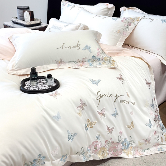 91家纺网 家纺一手货源 找家纺 春夏新品50*50S贡缎长绒棉刺绣四件套纯棉床单床笠高档礼盒装 白拼粉-蝶屿梦境-贡缎长绒棉