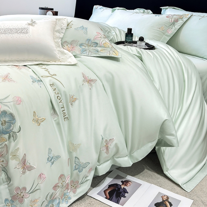 91家纺网 家纺一手货源 找家纺 春夏新品50*50S贡缎长绒棉刺绣四件套纯棉床单床笠高档礼盒装 清新绿-蝶屿梦境-贡缎长绒棉