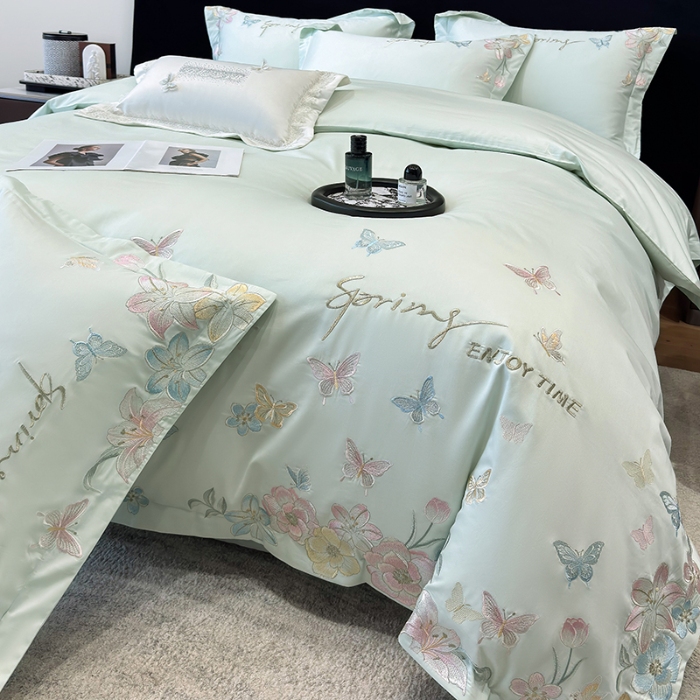 91家纺网 家纺一手货源 找家纺 春夏新品50*50S贡缎长绒棉刺绣四件套纯棉床单床笠高档礼盒装 清新绿-蝶屿梦境-贡缎长绒棉