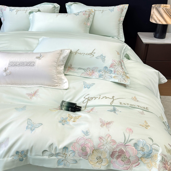 91家纺网 家纺一手货源 找家纺 春夏新品50*50S贡缎长绒棉刺绣四件套纯棉床单床笠高档礼盒装 清新绿-蝶屿梦境-贡缎长绒棉