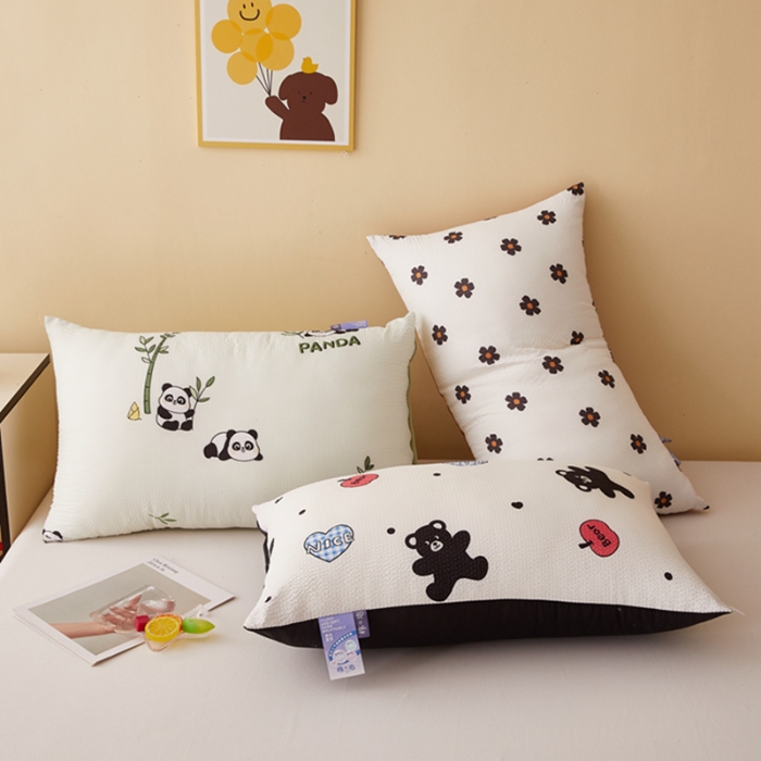 91家纺网 家纺一手货源 找家纺 （总）幸运草2025新款AB版棉泡泡可爱超柔舒适枕单人学生家用压不扁枕芯