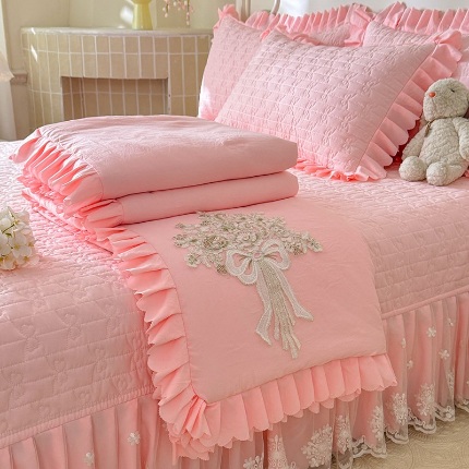 91家纺网 家纺一手货源 找家纺 苏米娜家纺 2025新款凉席席子凉席夏被夏凉被空调被四件套 花夕-奶昔白