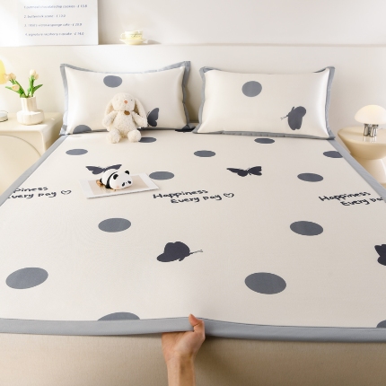 91家纺网 家纺一手货源 找家纺 （总）牵依 2025春夏新款A类碳光冰丝席凉感印花三明治凉席