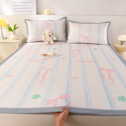 91家纺网 家纺一手货源 找家纺 （总）牵依 2025春夏新款A类碳光冰丝席凉感印花三明治凉席