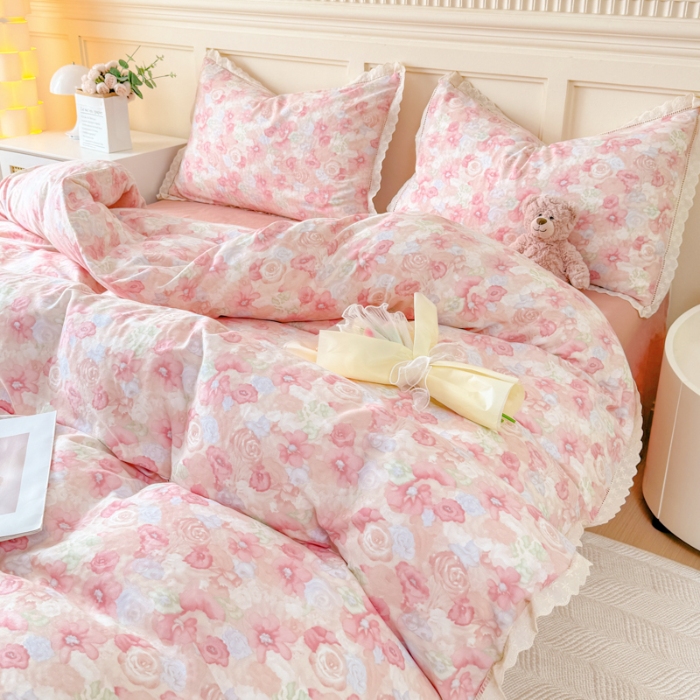 91家纺网 家纺一手货源 找家纺 （总）【苏东来】2025韩版蕾丝花边纯棉全棉双层纱四件套全棉纯棉小碎花印花四件套法式赫本公主风韩系皱皱纱花边四件套针织棉四件套件