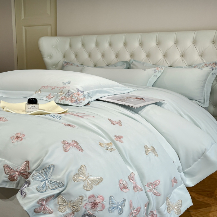 91家纺网 家纺一手货源 找家纺 （总）新方向 2025新款天丝刺绣大宽边工艺四件套-蝶恋 直播首选（纸盒包装）