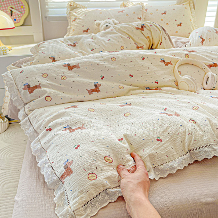 91家纺网 家纺一手货源 找家纺 （总）金梦拉家纺 2025新款提花纱布皱皱纱四件套（全棉镂空花边款）