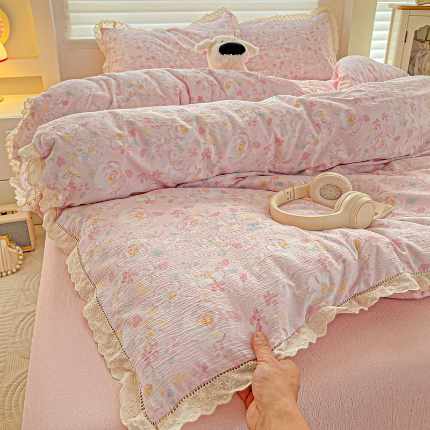 91家纺网 家纺一手货源 找家纺 （总）金梦拉家纺 2025新款提花纱布皱皱纱四件套（全棉镂空花边款）