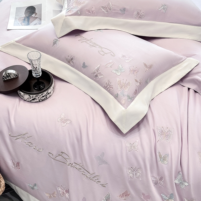 91家纺网 家纺一手货源 找家纺 春夏新品50*50S贡缎长绒棉刺绣四件套纯棉床单床笠高档礼盒装 梦境紫-蝶影纷飞-贡缎长绒棉