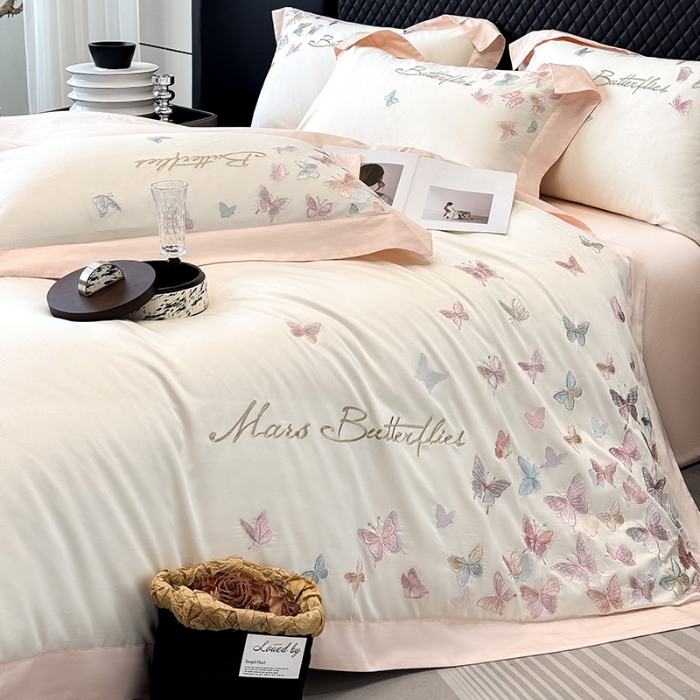 91家纺网 家纺一手货源 找家纺 春夏新品50*50S贡缎长绒棉刺绣四件套纯棉床单床笠高档礼盒装 白拼粉-蝶影纷飞-贡缎长绒棉