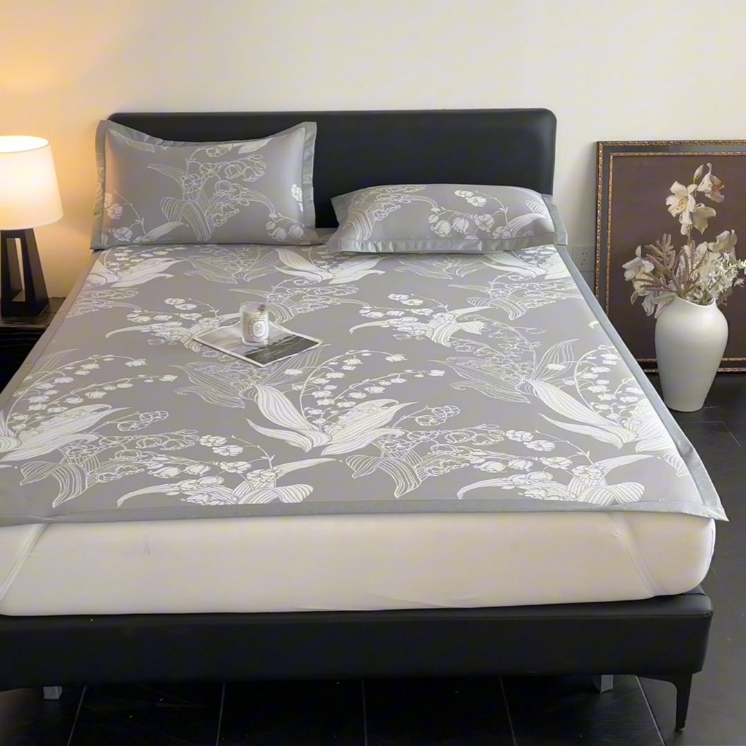 91家纺网 家纺一手货源 找家纺 （总）新方向 2025新款 专版花型 A类PE提花凉席-蕙质兰心