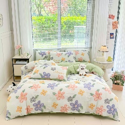 91家纺网 家纺一手货源 找家纺 （总）蒂凡秀家纺 2025新款A类有氧水洗泡泡棉印花四套皱皱纱泡芙棉四件套,爱心蓝,幻彩生活,向阳花来,熊熊乐园,薰衣草,紫藤花