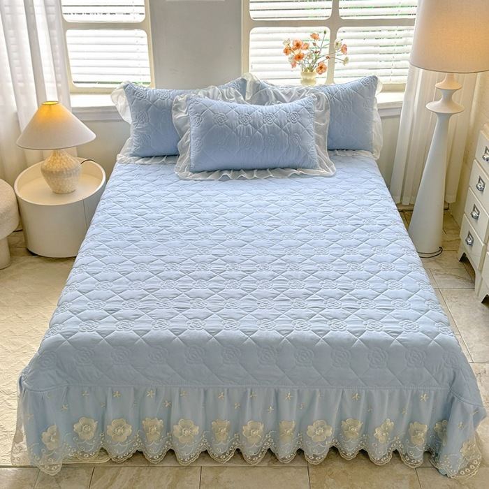 91家纺网 家纺一手货源 找家纺 漫布云家纺2026春夏韩版法式公主风水洗棉床盖款多功能被套 夏被床盖四件套多功能二合一水洗棉夹泡泡棉小竺棉棉床裙款 香榭丽-婴儿蓝 