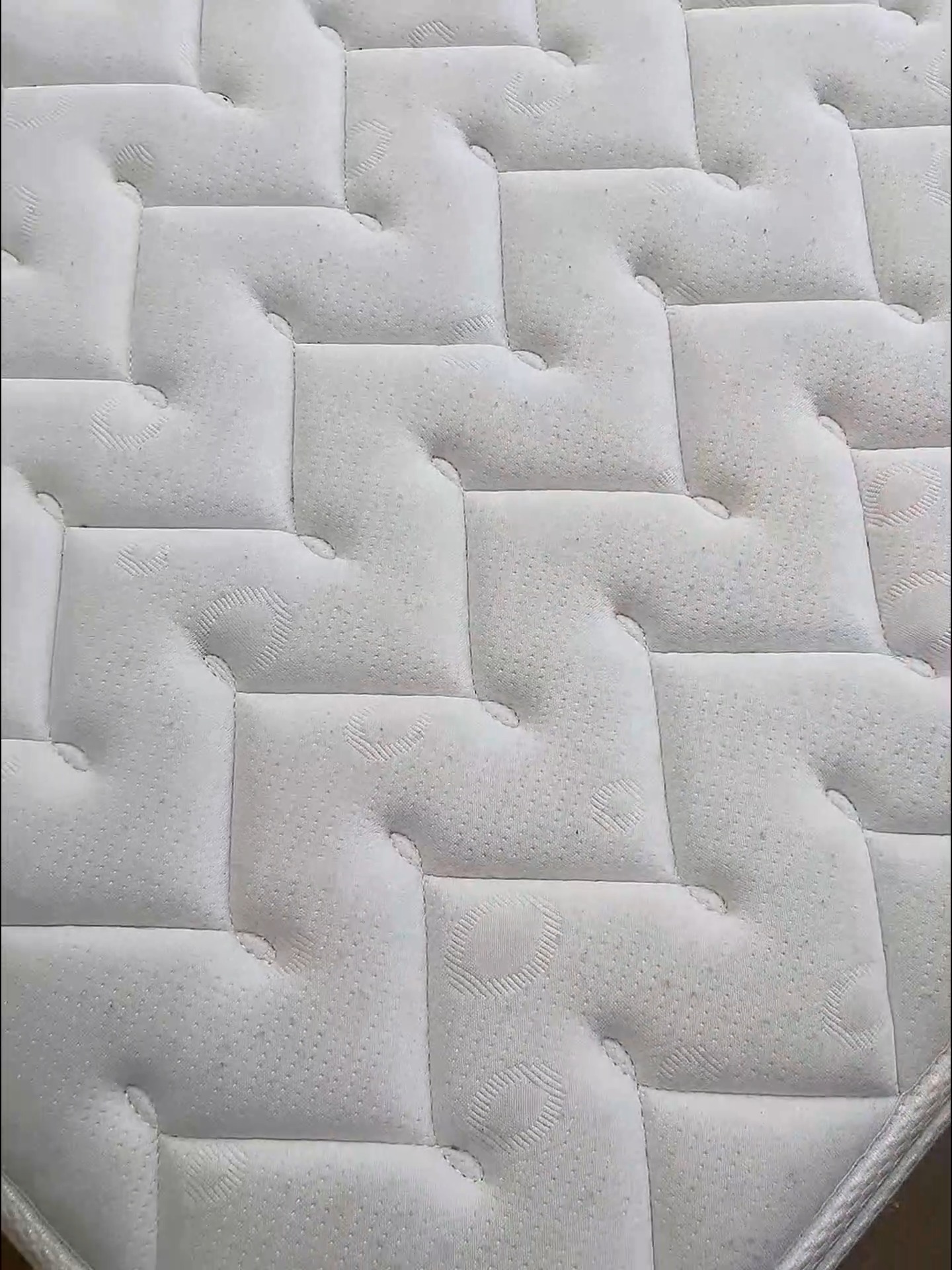 91家纺网 家纺一手货源 找家纺 丽诺床垫 2025新款亲肤舒适全棉纯棉色织棉花床褥床垫 细条粉