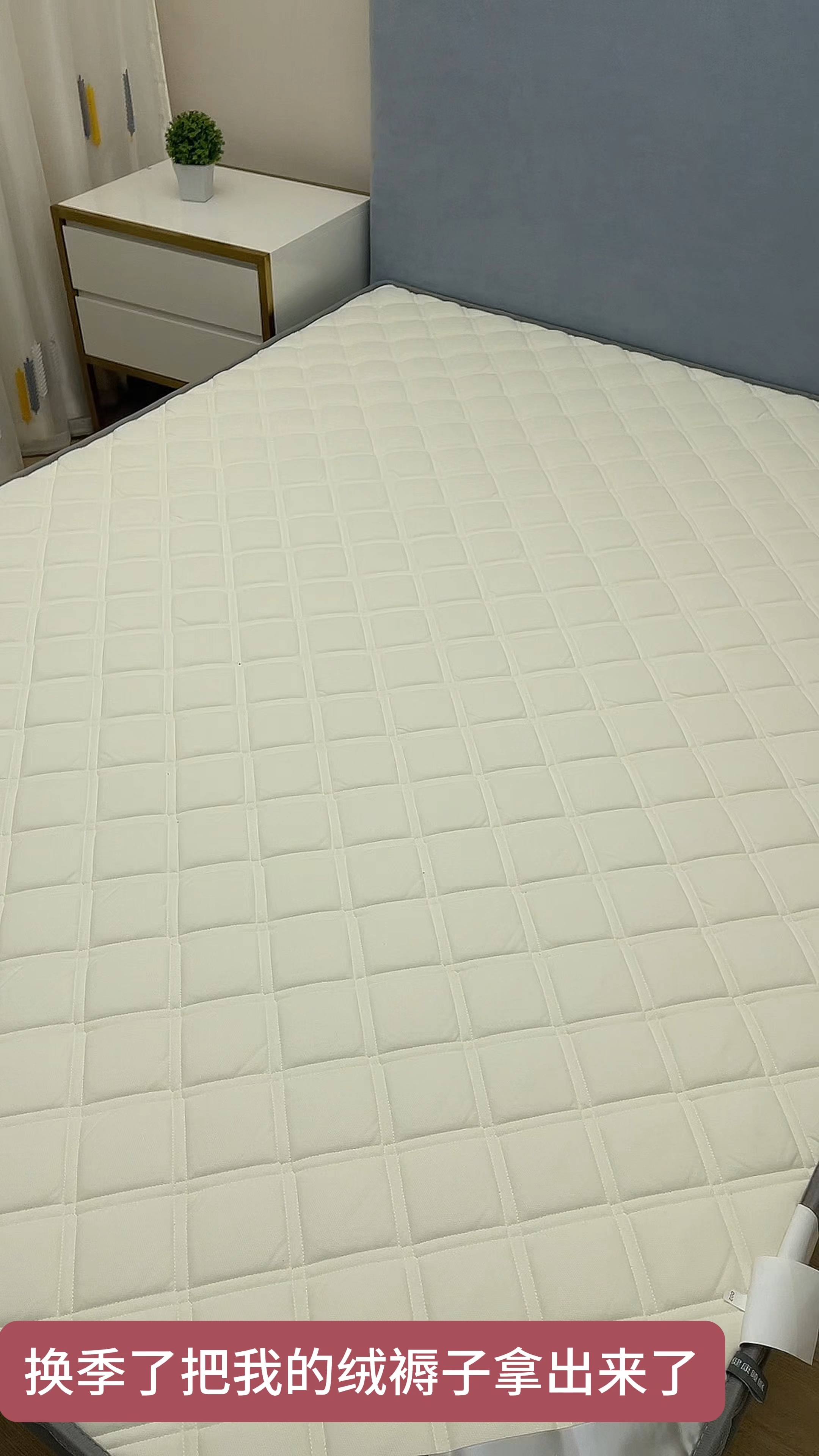 91家纺网 家纺一手货源 找家纺 丽诺床垫 2024新款加厚抗菌雕花绒保暖床垫 灰紫-雕花绒床褥