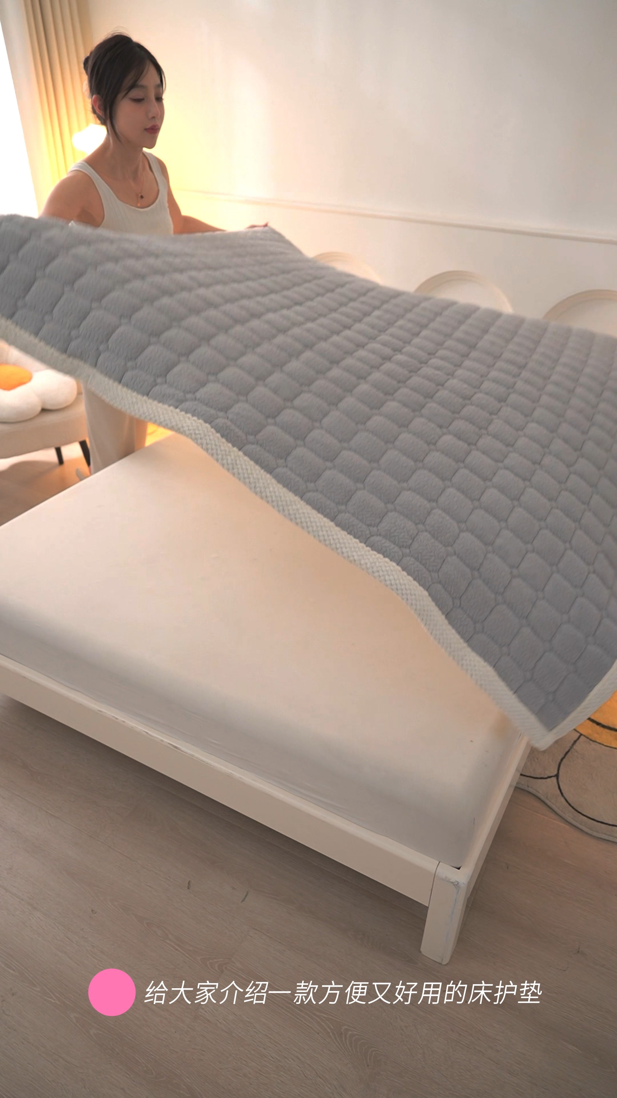 91家纺网 家纺一手货源 找家纺 丽诺床垫 2024新款加厚抗菌雕花绒保暖床垫 灰色-雕花绒床褥
