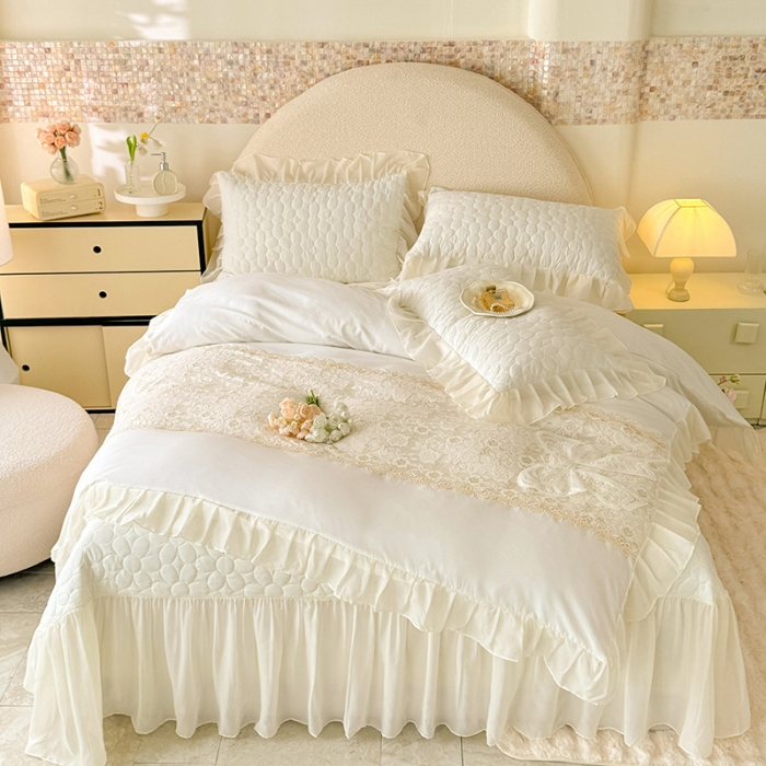 91家纺网 家纺一手货源 找家纺 苏米娜2025韩版法式公主风水洗棉立体花绣花床盖款四件套蕾丝床盖款夏被四件套  法派甜心-奶昔白  