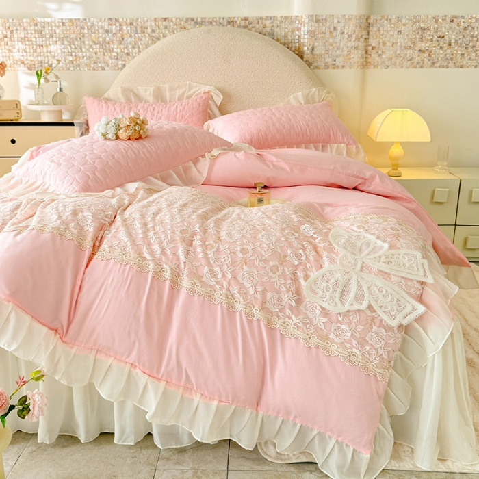 91家纺网 家纺一手货源 找家纺 苏米娜2025韩版法式公主风水洗棉立体花绣花床盖款四件套蕾丝床盖款夏被四件套 法派甜心—樱花粉 