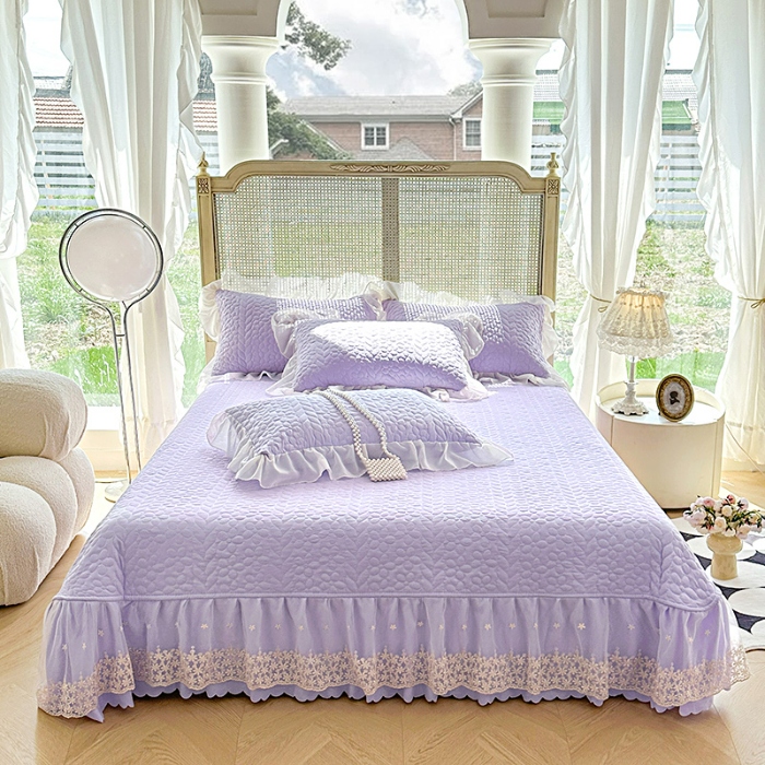 91家纺网 家纺一手货源 找家纺 苏米娜2025韩版法式公主风水洗棉立体花绣花床盖款四件套蕾丝床盖款夏被四件套 玛奇朵—梦幻紫
