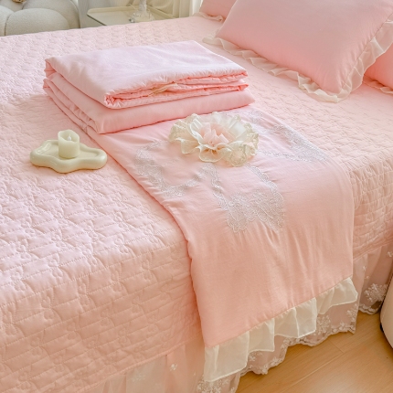 91家纺网 家纺一手货源 找家纺 2025春夏新品韩版公主风超柔水洗棉床盖四件套刺绣针织棉双层纱纯棉棉麻全棉公主风夏被床盖款四件套   花韵-嫩黄  