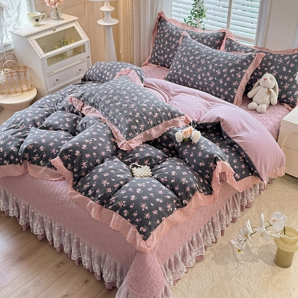 91家纺网 家纺一手货源 找家纺 （总）2025春夏新款复古印花小碎花针织棉双层纱夹棉床盖四件套