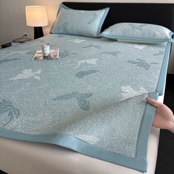 91家纺网 家纺一手货源 找家纺 （总）2025新款A类PE提花凉席-翩翩起舞