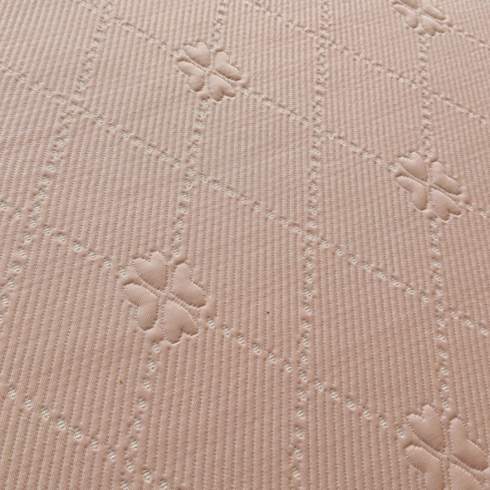 91家纺网 家纺一手货源 找家纺 苏米娜家纺2025春夏新款单凉席三件套PE中分子凉席床盖款三件套乙纶冰豆豆凉席三件套 四叶草-豆沙