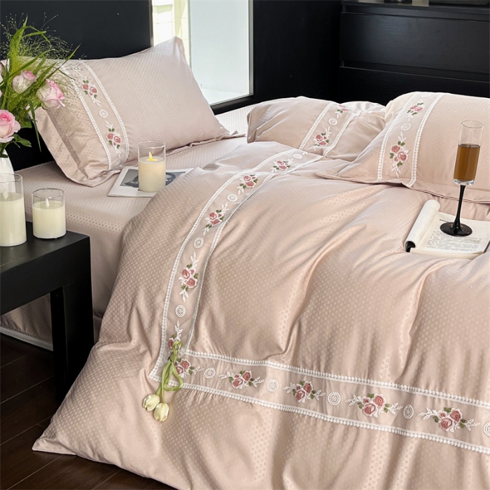 91家纺网 家纺一手货源 找家纺 （总）庭笙 2025新款轻奢少女小香风提花四件套