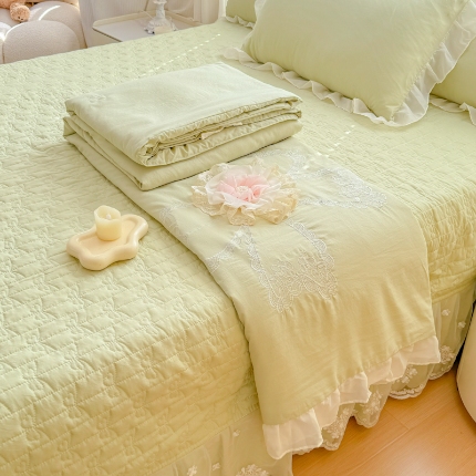 91家纺网 家纺一手货源 找家纺 漫布云家纺2025春夏新品韩版甜美公主风全棉双层纱水洗棉床盖四件套刺绣针织棉双层纱纯棉棉麻全棉少女心夹棉床裙款夏被款床盖四件套 花韵--樱花粉
