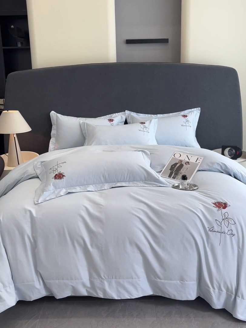 91家纺网 家纺一手货源 找家纺 （总）（控价）2025新款 专版花型 高克重A类 全棉长绒棉精工刺绣四件套-梅琳娜 