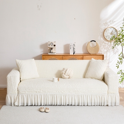 91家纺网 家纺一手货源 找家纺 （总）2025新款双色泡泡纱沙发套裙摆款超弹全包高级纯色沙发套一体式四季款