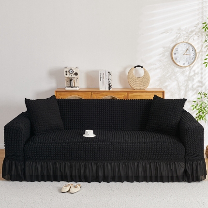 91家纺网 家纺一手货源 找家纺 （总）2025新款双色泡泡纱沙发套裙摆款超弹全包高级纯色沙发套一体式四季款