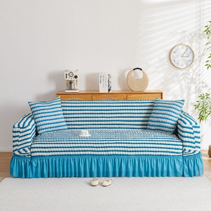 91家纺网 家纺一手货源 找家纺 （总）2025新款双色泡泡纱沙发套裙摆款超弹全包高级纯色沙发套一体式四季款