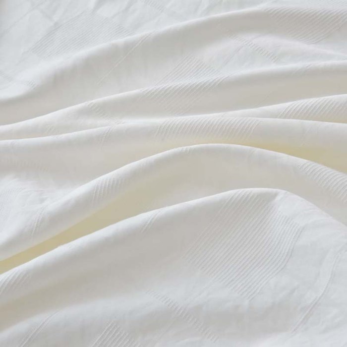 91家纺网 家纺一手货源 找家纺 缦纯 天然柞蚕丝被 手工纯蚕丝被 夏被空调被 春秋被 冬被蚕丝被芯 本白色