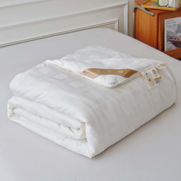 91家纺网 家纺一手货源 找家纺 缦纯 天然柞蚕丝被 手工纯蚕丝被 夏被空调被 春秋被 冬被蚕丝被芯 本白色