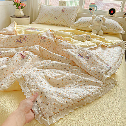 91家纺网 家纺一手货源 找家纺 （总）一比一家纺 2025新款云感皱皱纱全棉花边款夏被四件套【控价109元】