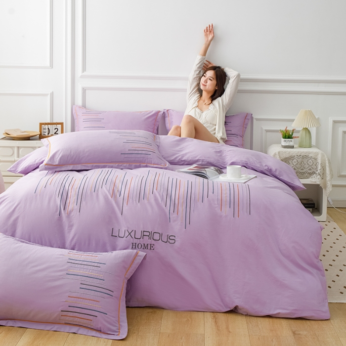 91家纺网 家纺一手货源 找家纺 2025年高端轻奢刺绣款全棉长绒棉四件套简约纯色素色纯棉刺绣花四件套件床单 梦幻紫