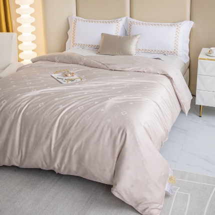 91家纺网 家纺一手货源 找家纺 新国家标准 轻奢高端手工蚕丝被 100桑蚕丝被子被芯四季通用全棉被二合一子母被批发