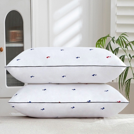 91家纺网 家纺一手货源 找家纺 （总）蝴桐家纺 特价舒适枕 印花枕 学生枕 中高枕头 高弹舒适枕芯