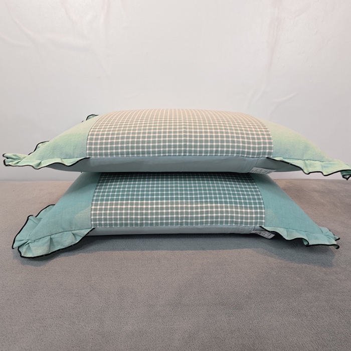 91家纺网 家纺一手货源 找家纺 40×60cm枕头纯棉儿童枕学生枕单只多层结构夹棉款全棉色织水洗棉耳朵款拉链枕 弗绿