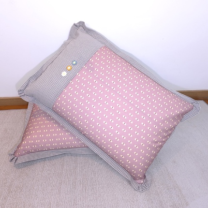 91家纺网 家纺一手货源 找家纺 （总）40×60cm枕头纯棉儿童枕头学生枕头单只多层结构夹棉款全棉三花款拉链枕